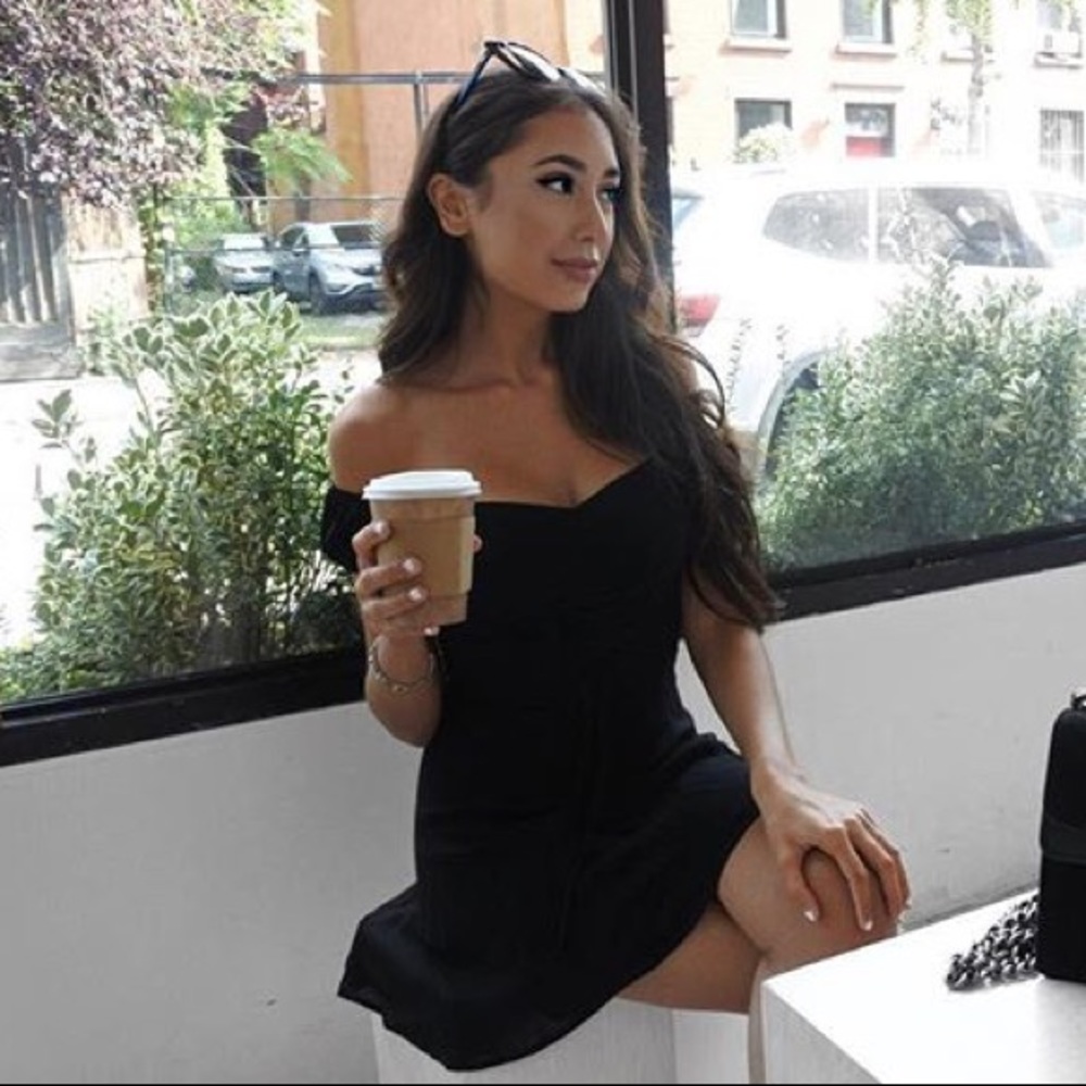 Meet your Posher, Christina